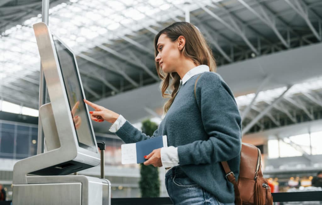 12 Tech Trends Revolutionizing Airports and Airlines
